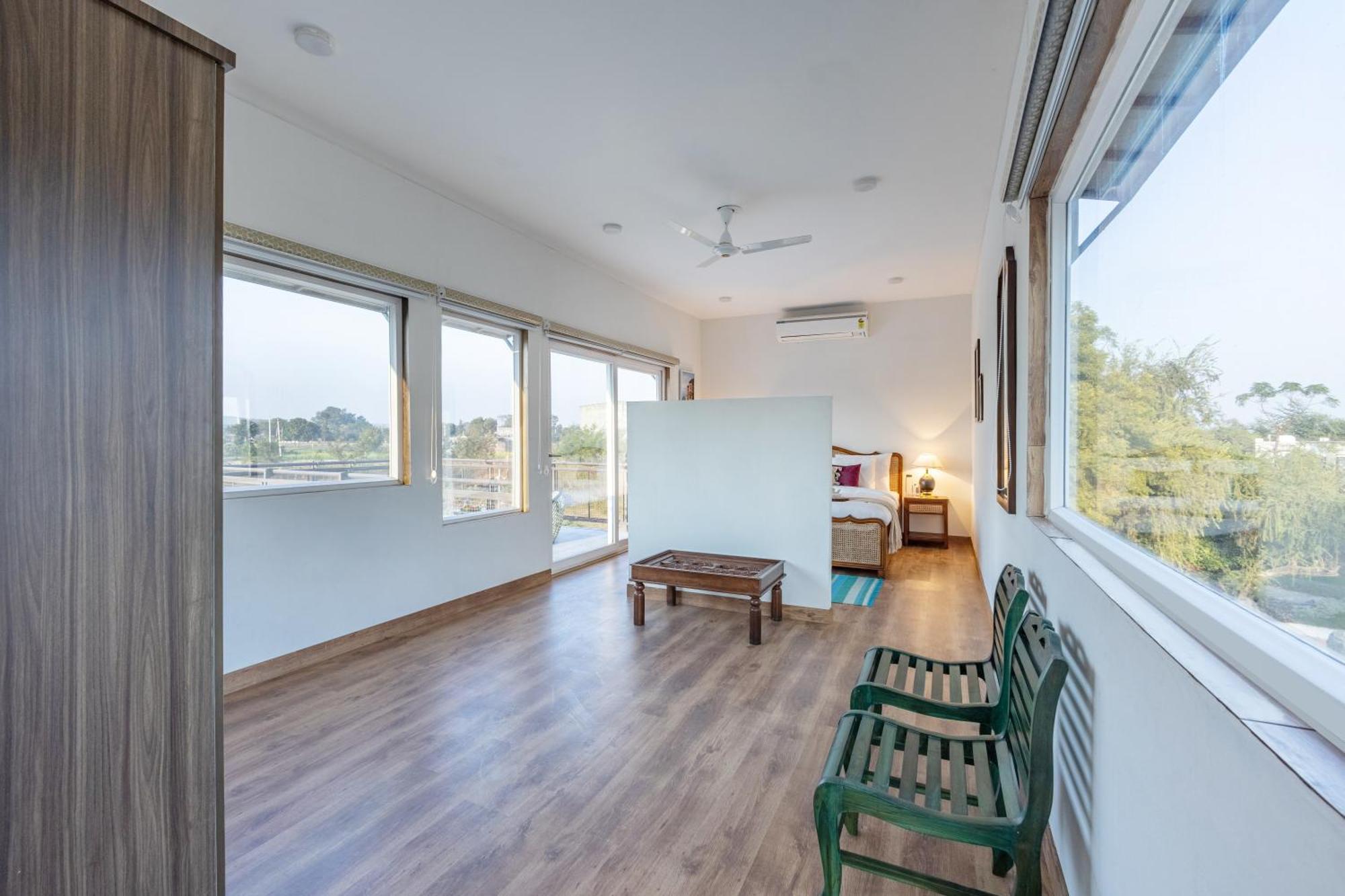 Elivaas Hidden Oasis 4Bhk With Pool, Mud House & Container House Villa Dhauj Luaran gambar