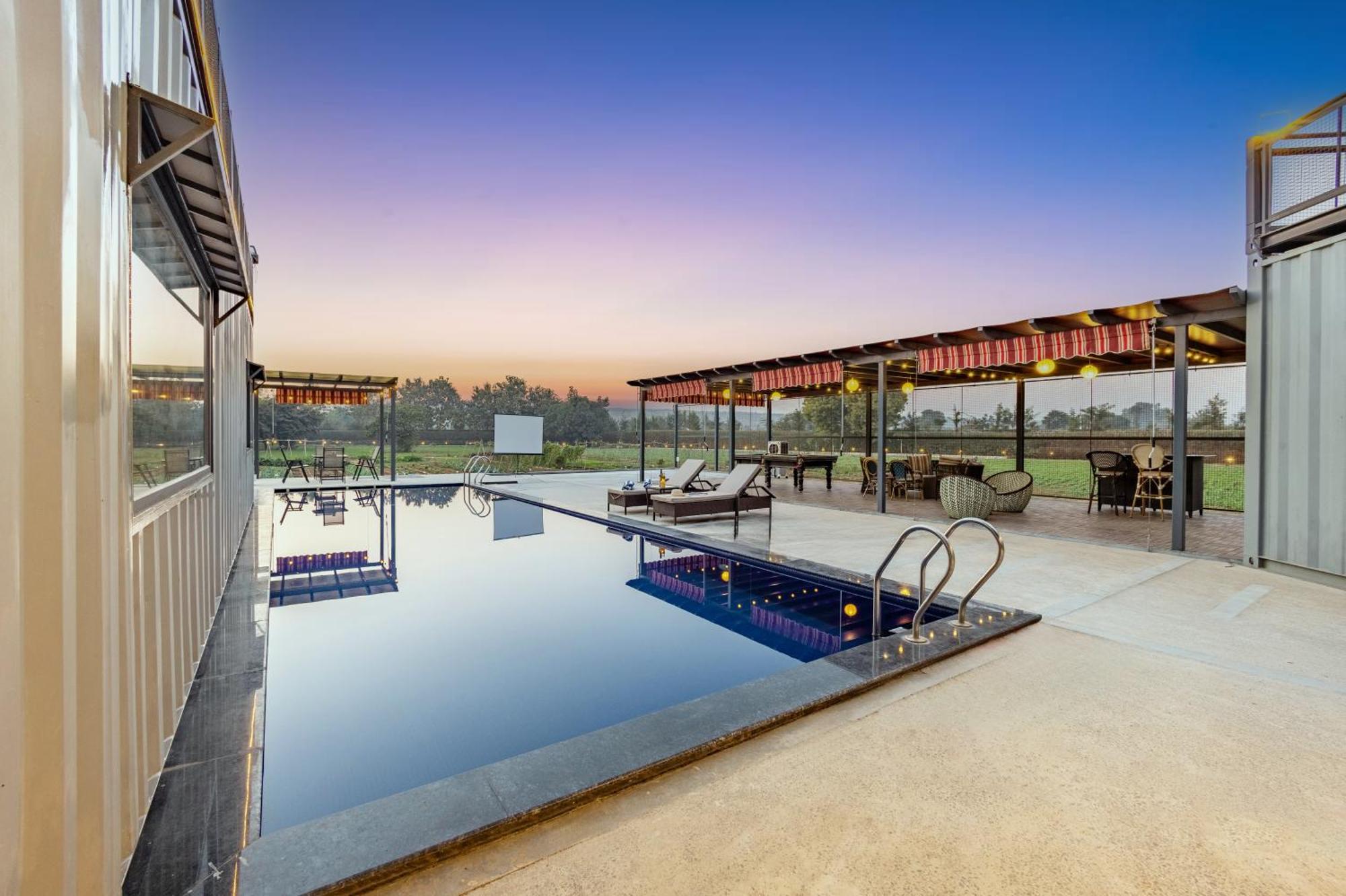 Elivaas Hidden Oasis 4Bhk With Pool, Mud House & Container House Villa Dhauj Luaran gambar