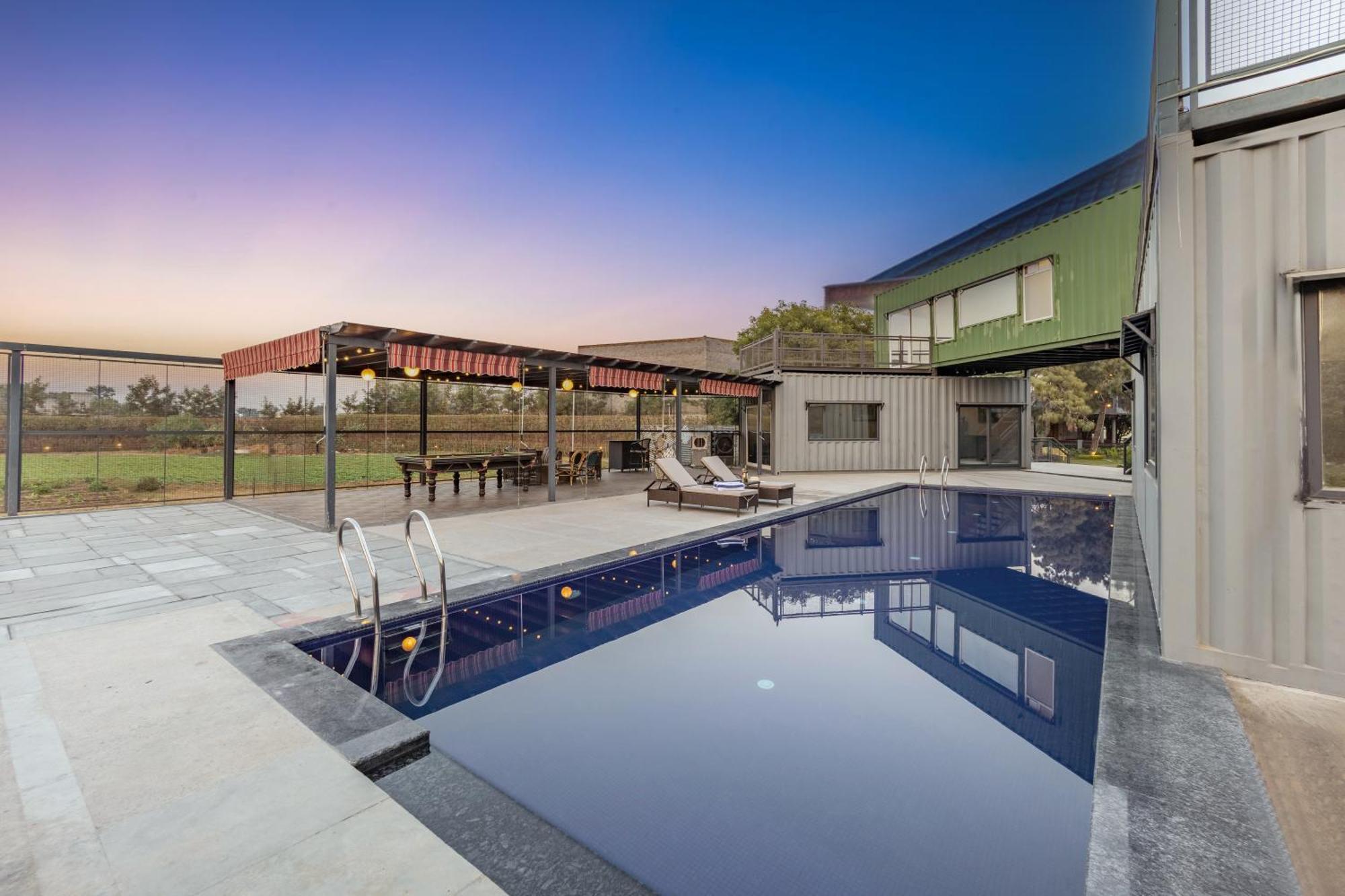 Elivaas Hidden Oasis 4Bhk With Pool, Mud House & Container House Villa Dhauj Luaran gambar