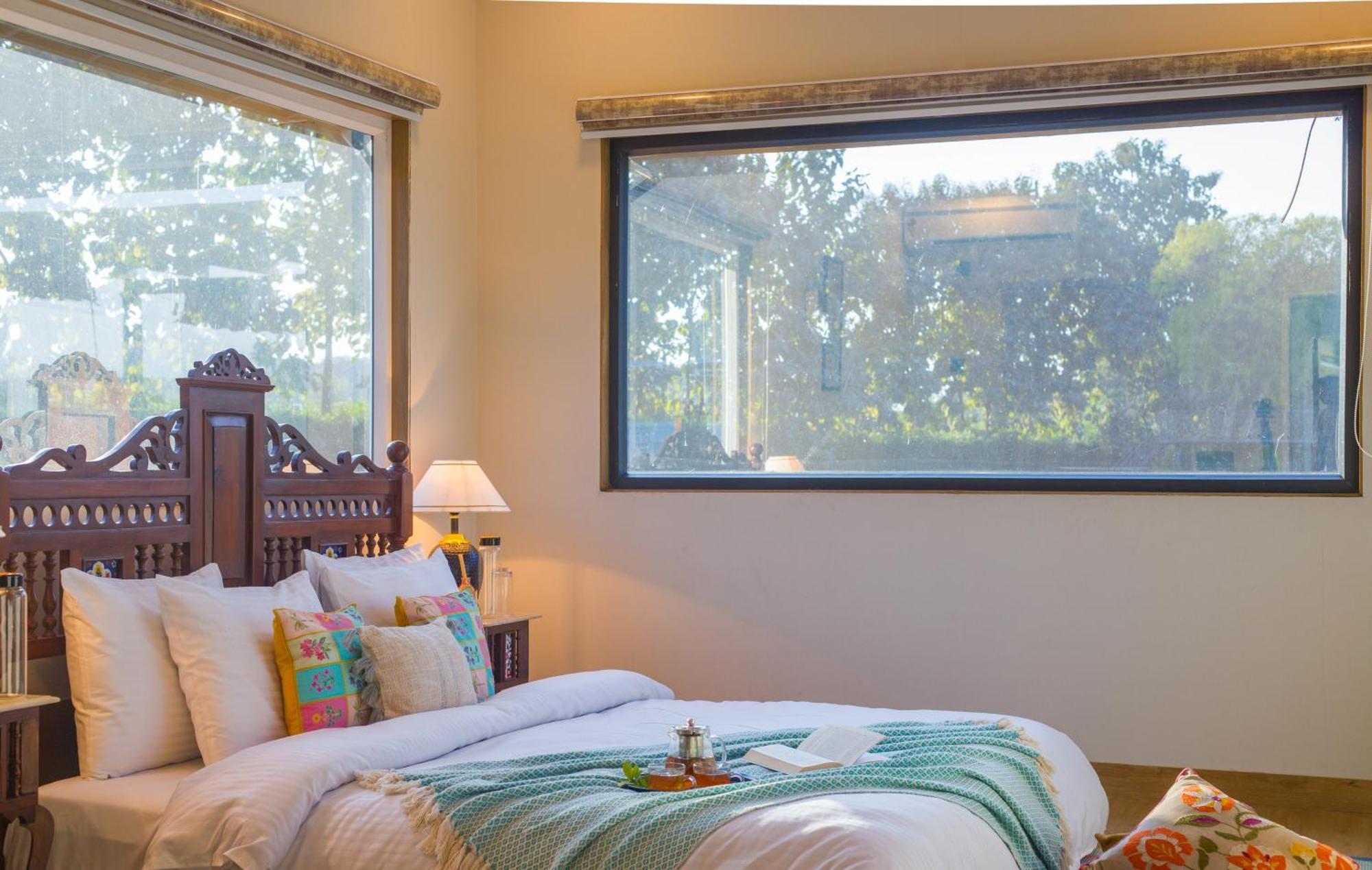 Elivaas Hidden Oasis 4Bhk With Pool, Mud House & Container House Villa Dhauj Luaran gambar